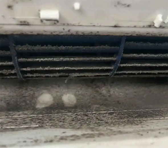 广阳空调吹的风有股烧焦味是怎么回事